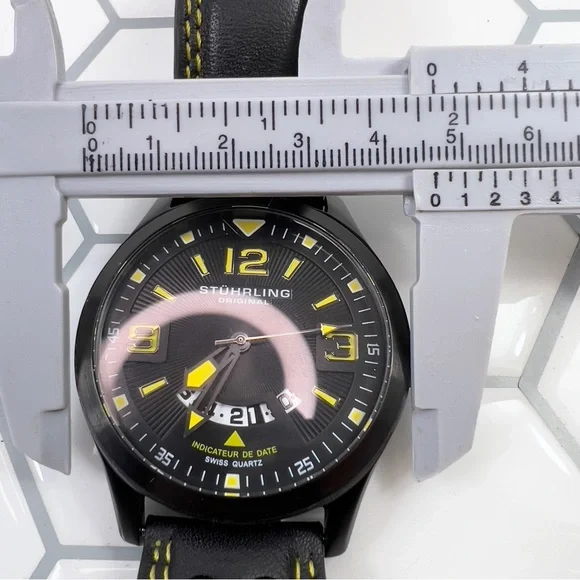 Stuhrling Watch with new battery - Picture 3 of 6